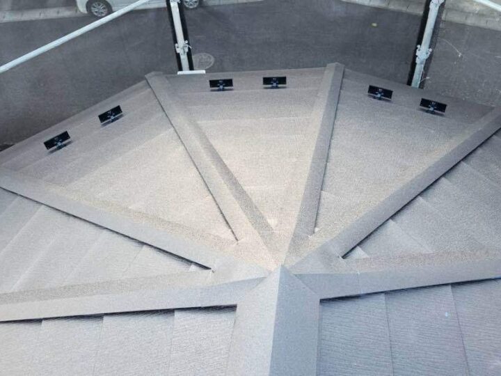 屋根カバー工法